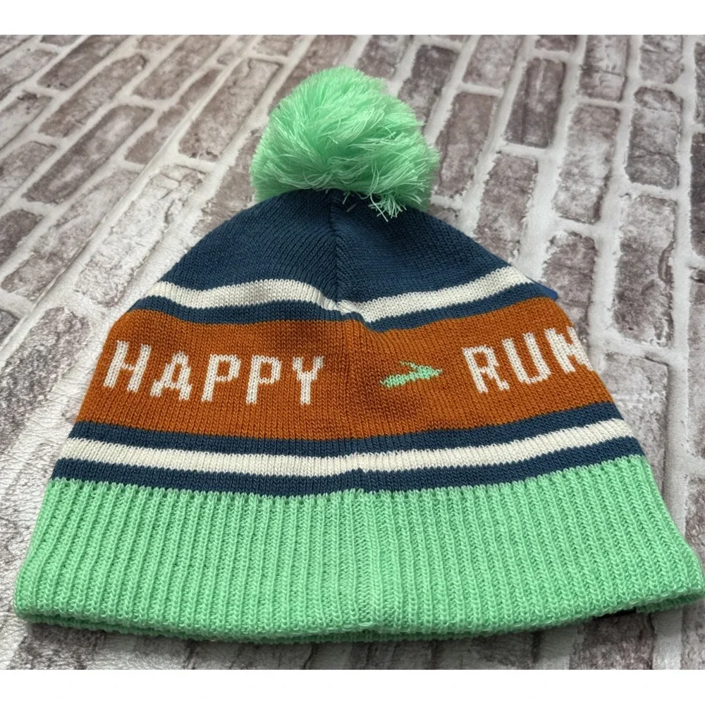 Brooks Heritage Pom Beanie‎ Happy Run Brand New Winter Hat Exercise Workout Gear